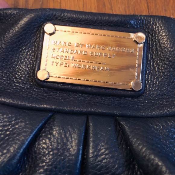 Marc Jacobs purse - Picture 2 of 5